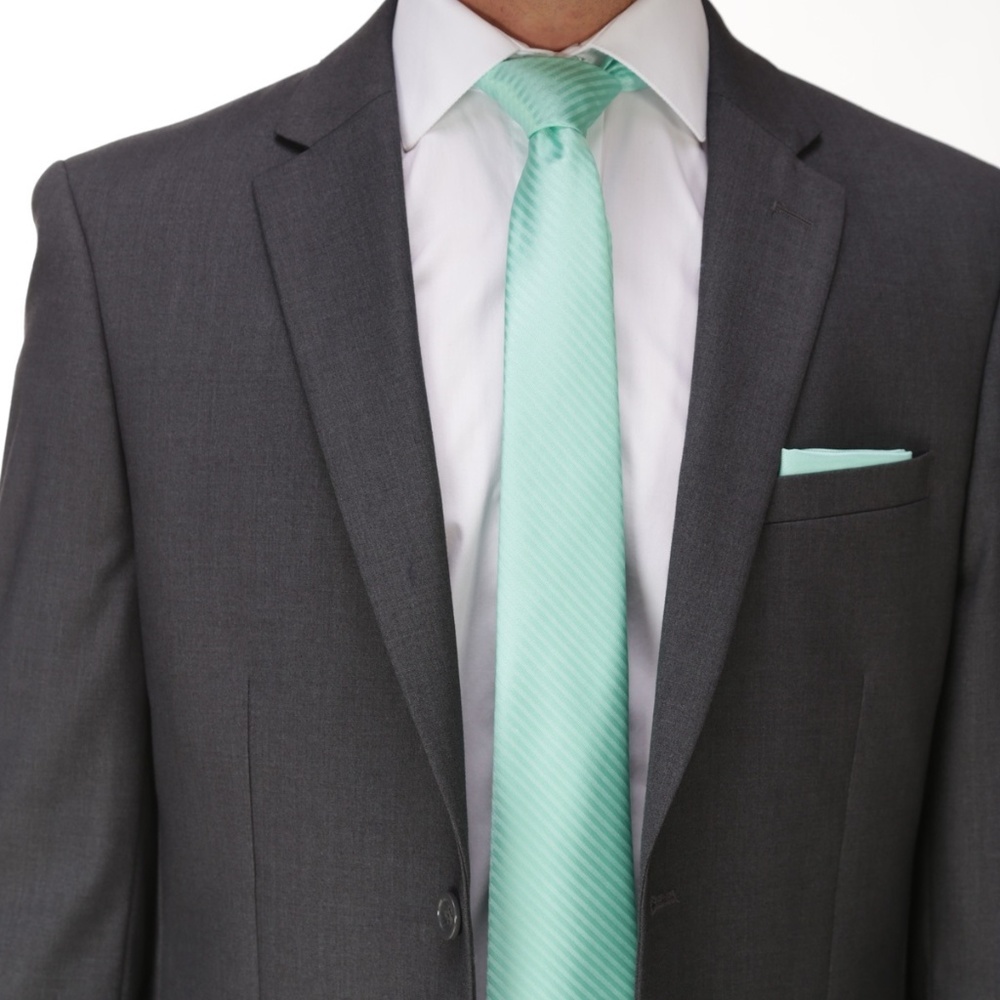 Suit - Picture 2 of 4